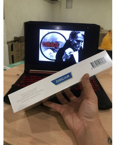 Oscar Blue (King Size)